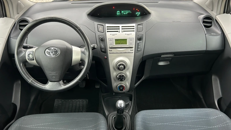 Toyota Yaris 1.0-69к.с.-ВНОС ИТАЛИЯ, снимка 9 - Автомобили и джипове - 48061643