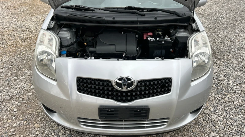 Toyota Yaris 1.0-69к.с.-ВНОС ИТАЛИЯ, снимка 7 - Автомобили и джипове - 48061643