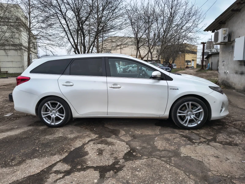 Toyota Auris HYBRID SOL PREMIUM+ , снимка 14 - Автомобили и джипове - 49393821