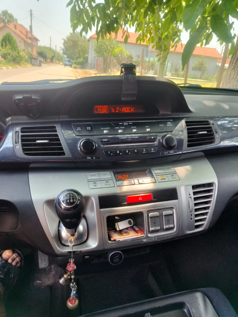 Honda Fr-v 2.2i-CTDi, снимка 14 - Автомобили и джипове - 52522180