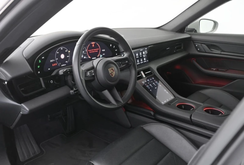 Porsche Taycan SPORT-TURISMO* HEAD-UP* PANO* DISTR* CAM* LED* , снимка 7 - Автомобили и джипове - 52131896