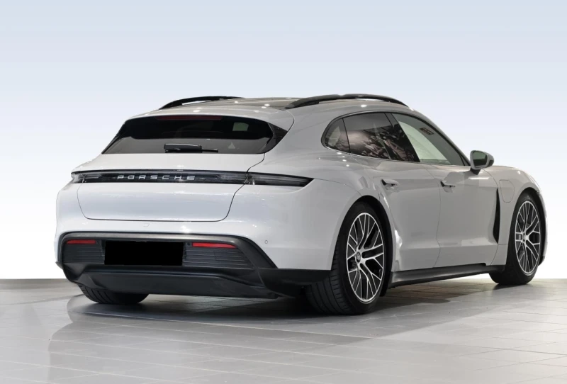 Porsche Taycan SPORT-TURISMO* HEAD-UP* PANO* DISTR* CAM* LED* , снимка 2 - Автомобили и джипове - 52131896