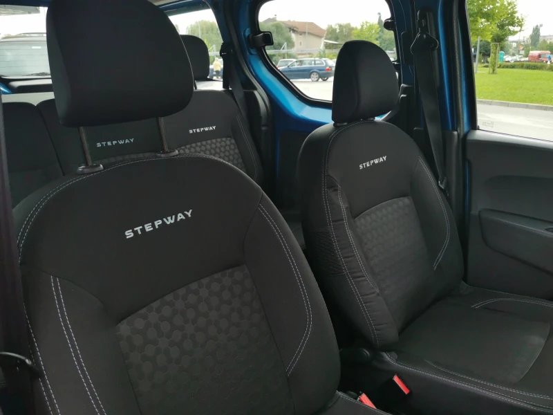 Dacia Dokker STEPWEY 1.5 DCi, снимка 13 - Автомобили и джипове - 52340421