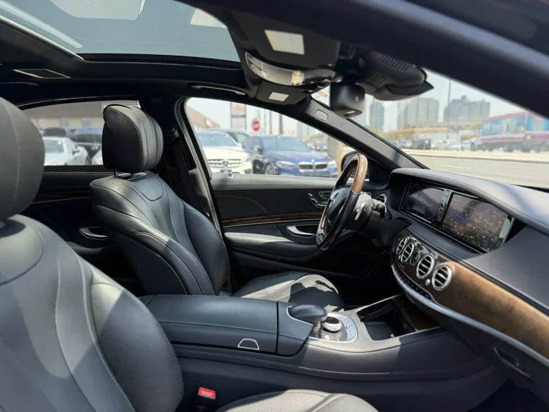 Mercedes-Benz S 550 3D BURMESTER, DISTRONIC, МАСАЖИ, ОБДУХ, ЩОРИ, AMBI, снимка 12 - Автомобили и джипове - 52635531