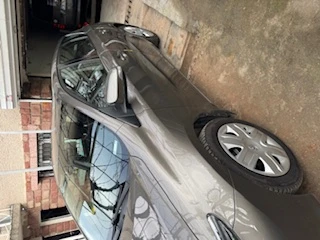 Toyota Auris, снимка 3 - Автомобили и джипове - 52884365