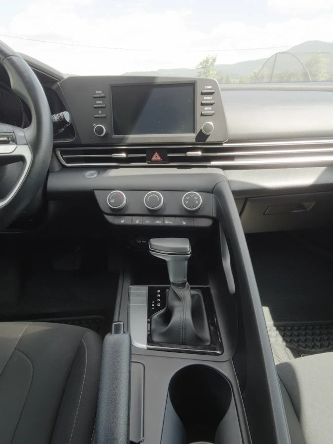Hyundai Elantra EXL 2021.г Перфектна, снимка 7 - Автомобили и джипове - 55175423