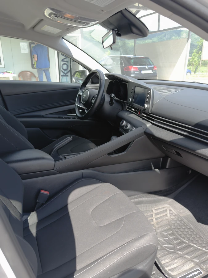 Hyundai Elantra EXL 2021.г Перфектна, снимка 8 - Автомобили и джипове - 55175423