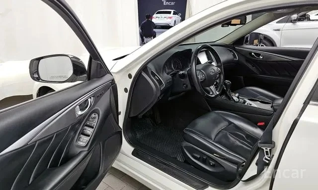 Infiniti Q50 * 2 КЛЮЧА * ПОДГРЕВ * ШИБИДАХ * , снимка 11 - Автомобили и джипове - 55409203