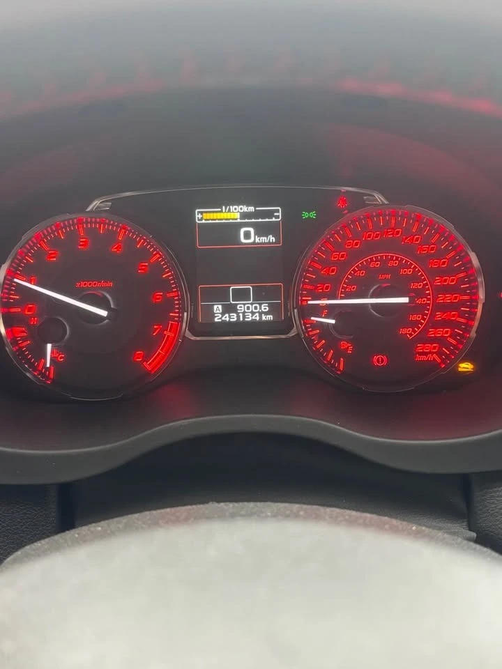 Subaru WRX * STI * СМЕНЕН СЪЕДИНИТЕЛ * CARPLAY , снимка 10 - Автомобили и джипове - 55473525