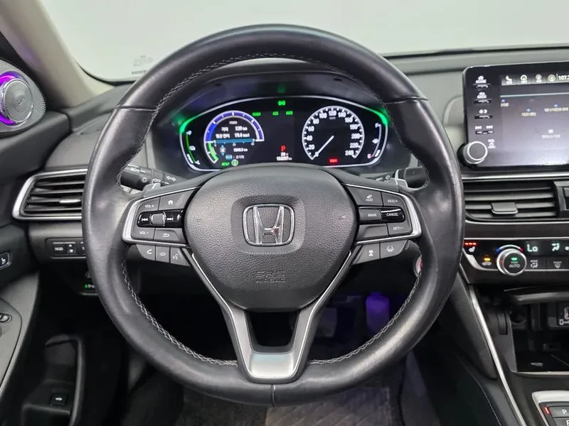Honda Accord 2.0 Hybrid Touring, снимка 13 - Автомобили и джипове - 55699961
