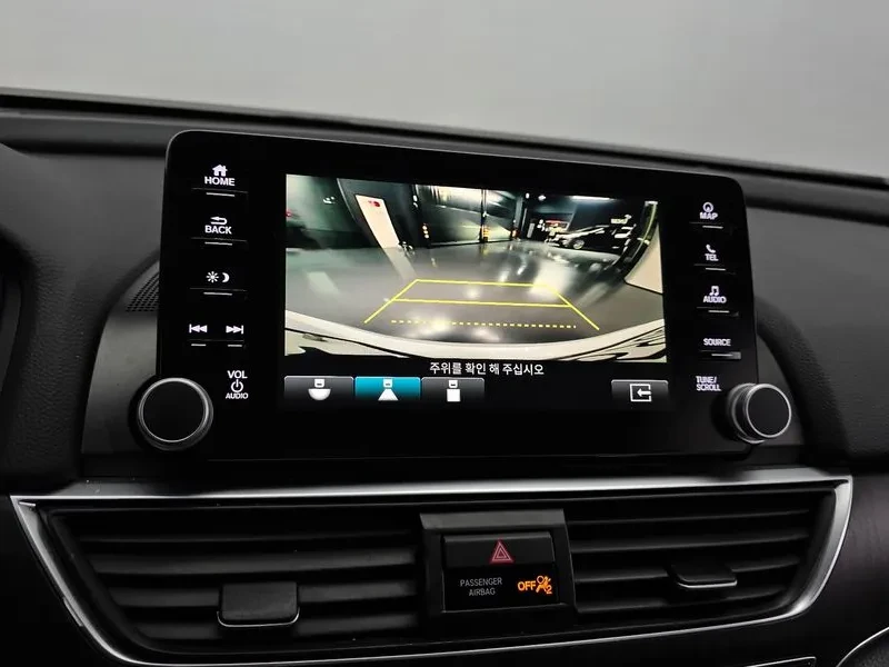 Honda Accord 2.0 Hybrid Touring, снимка 15 - Автомобили и джипове - 55699961