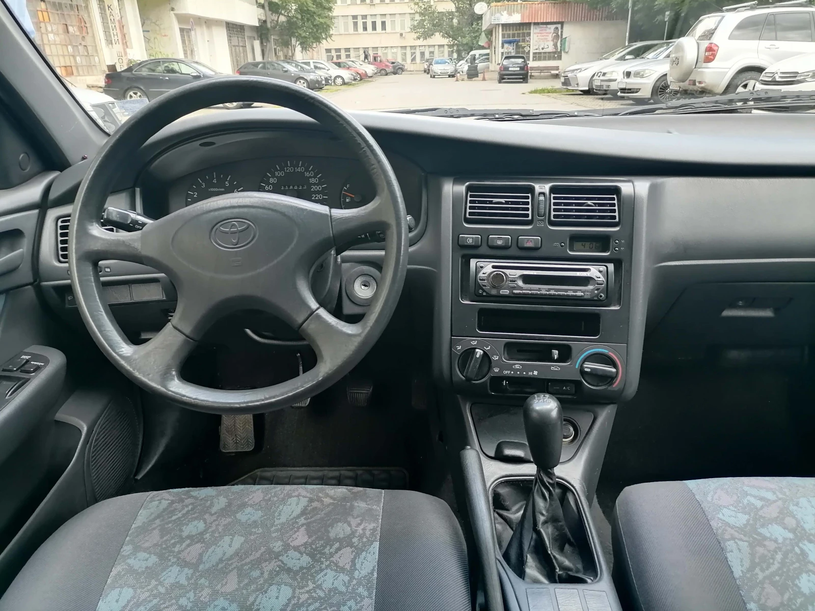 Toyota Carina E - изображение 7
