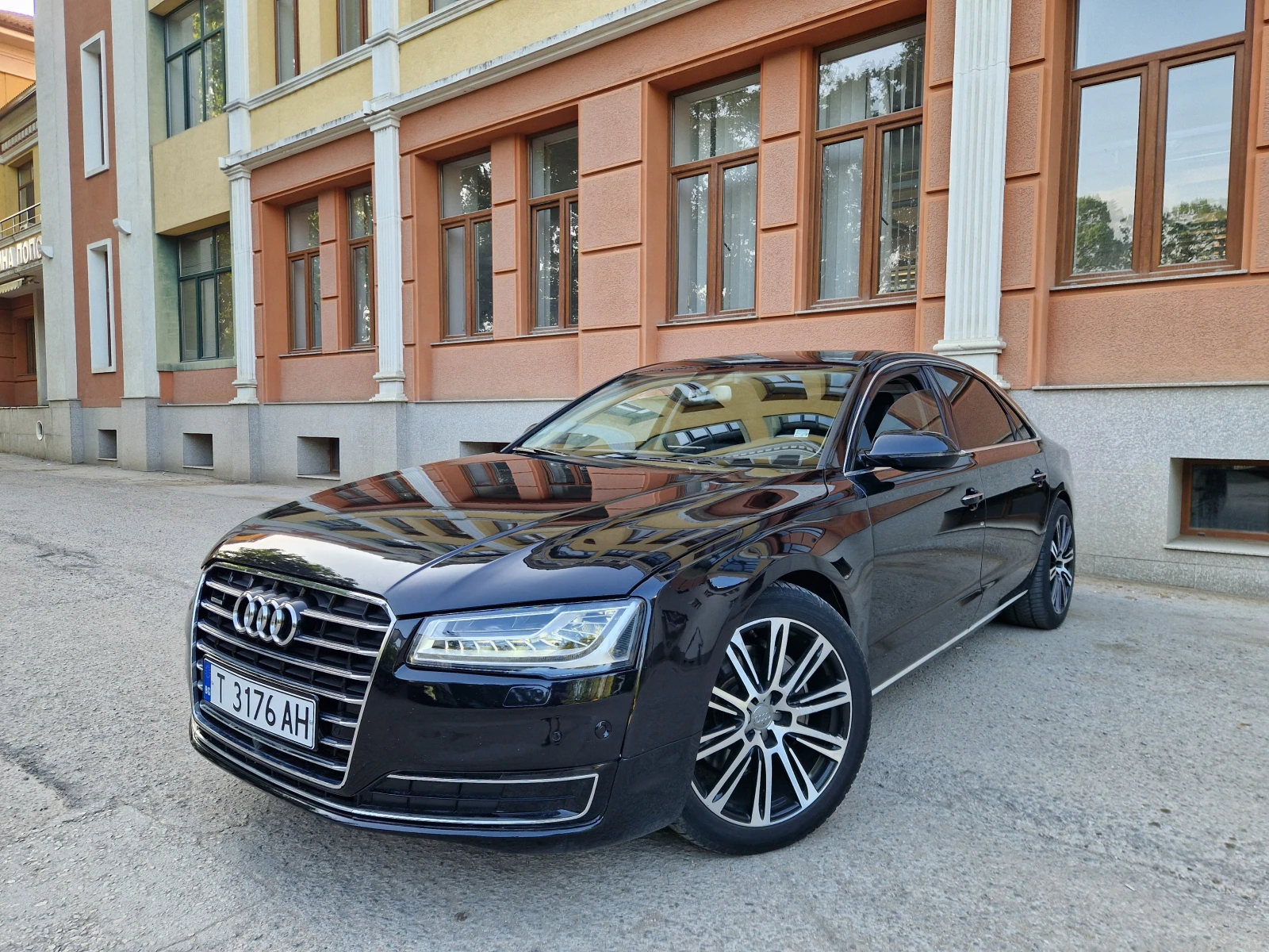 Audi A8 Long 3xTV Full  - изображение 3