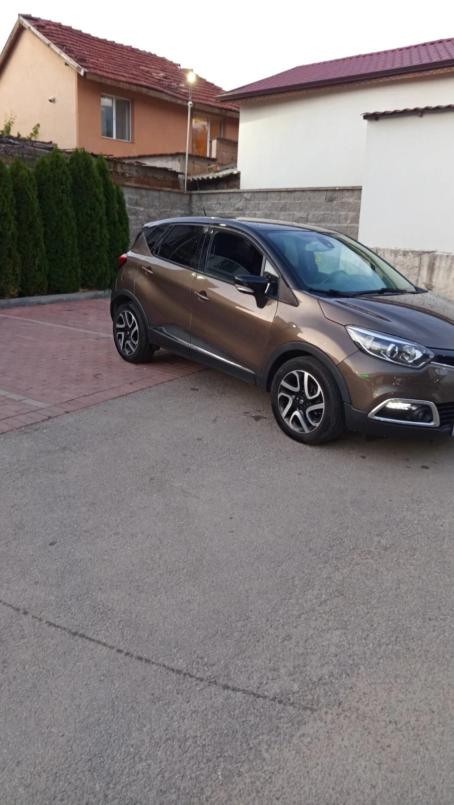 Renault Captur 1.5 - изображение 3
