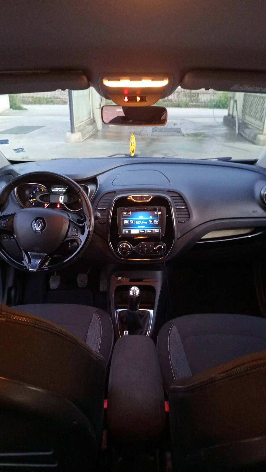 Renault Captur 1.5 - изображение 5