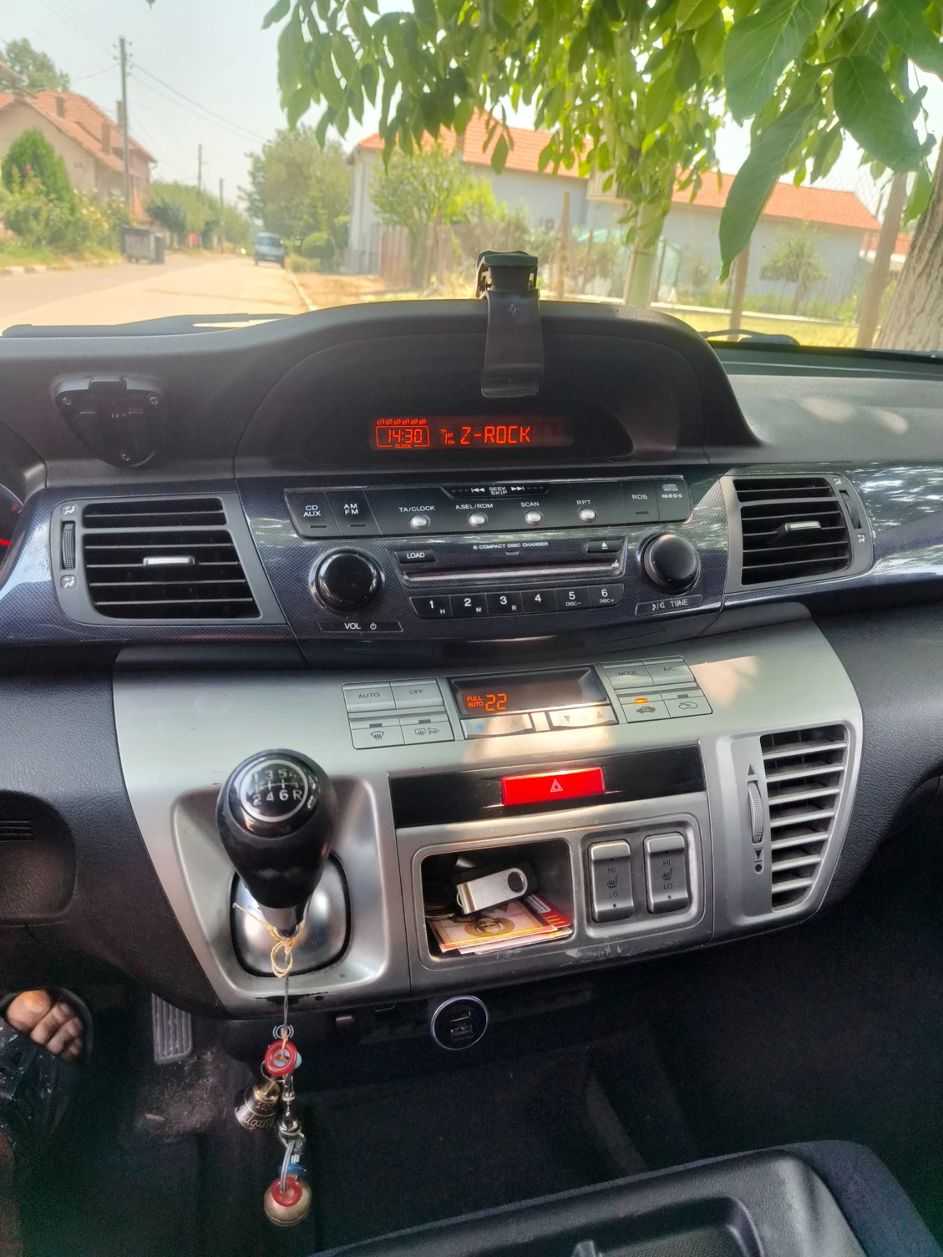 Honda Fr-v 2.2i-CTDi | Mobile.bg — изображение 14