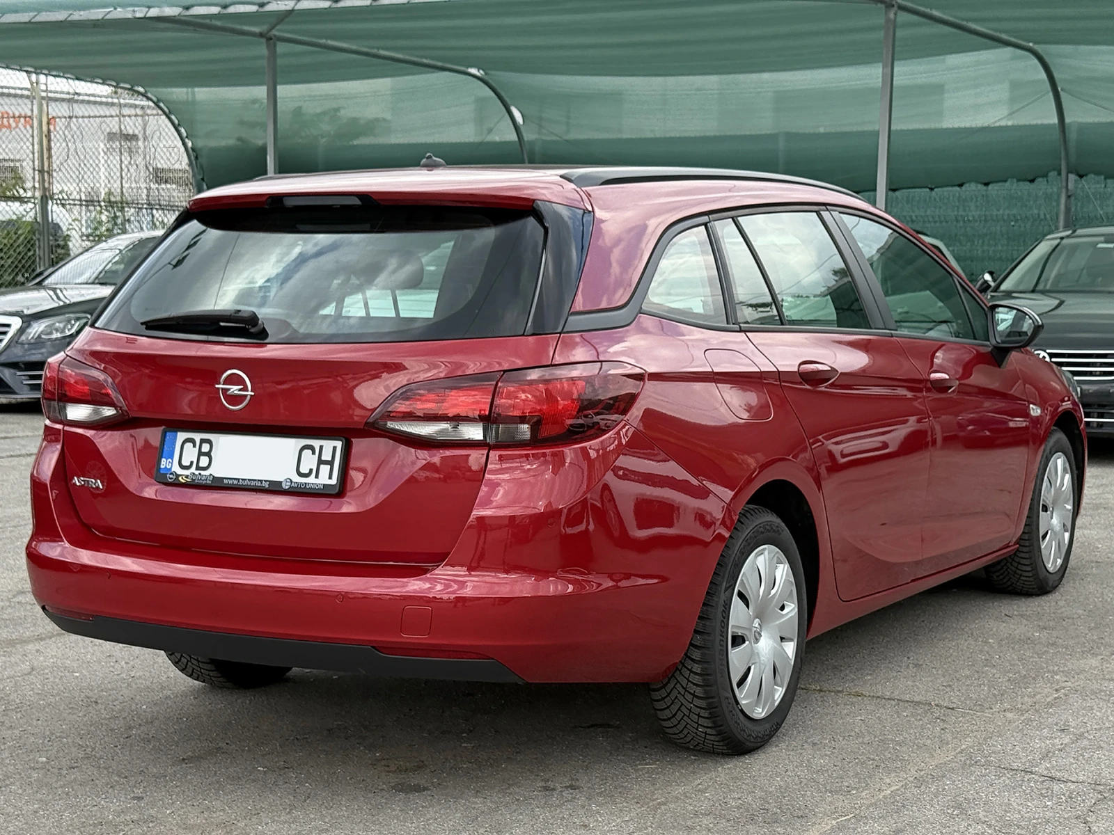 Opel Astra SPORTS TOURER 1.5 CDTI - изображение 4