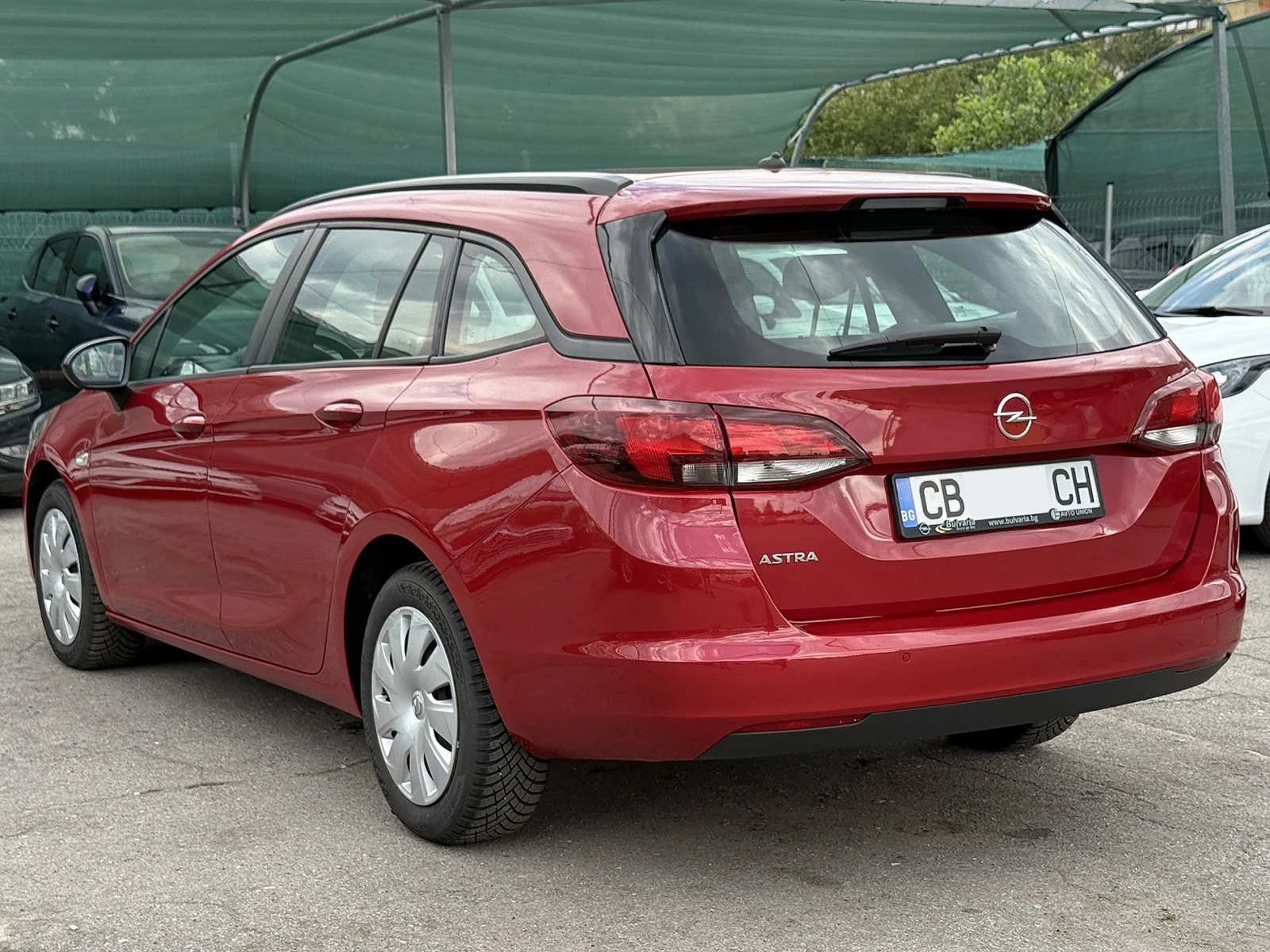 Opel Astra SPORTS TOURER 1.5 CDTI - изображение 6
