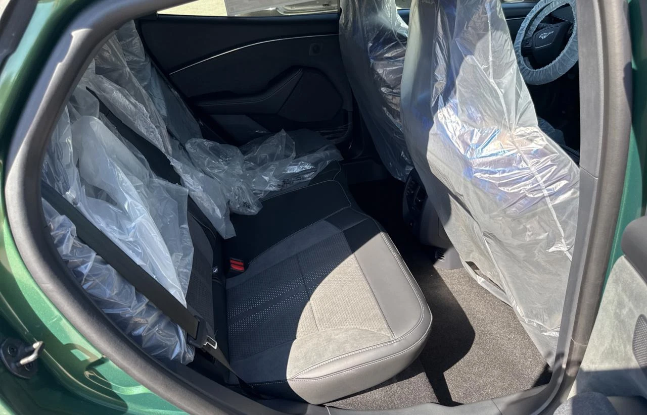 Ford Mustang Mach-E GT AWD ЧИСТО НОВ! ГРАДУШКОВ! - изображение 9