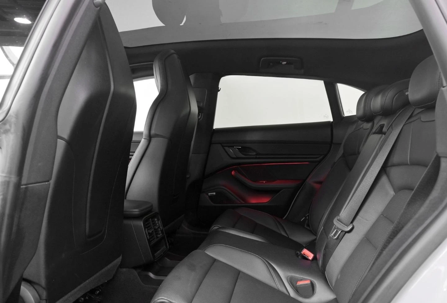 Porsche Taycan SPORT-TURISMO* HEAD-UP* PANO* DISTR* CAM* LED*  | Mobile.bg   16