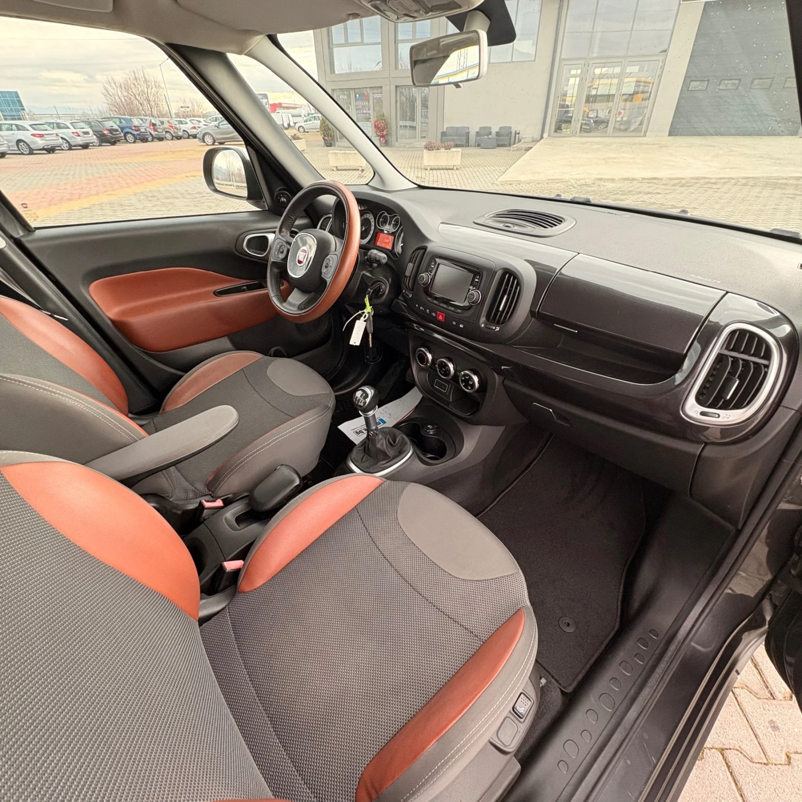 Fiat 500L Treckking | Mobile.bg � ����������� 10