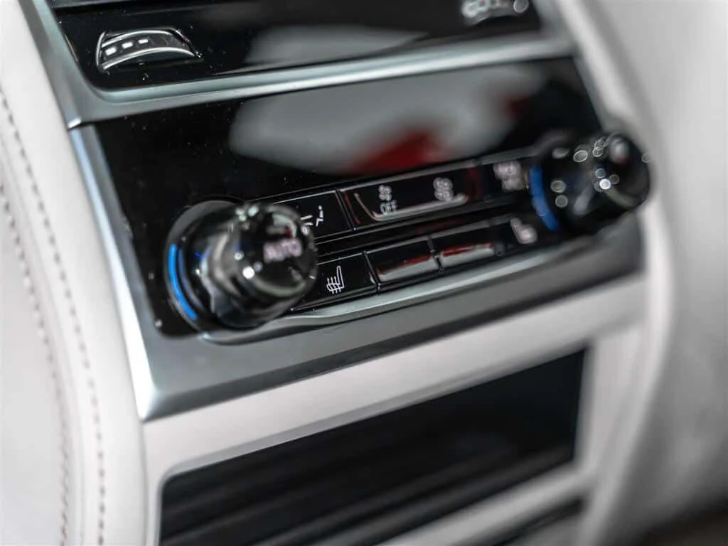 BMW 750 * xDrive| M SPORT| INDIVIDUAL| MASSAGE | Mobile.bg � ����������� 14