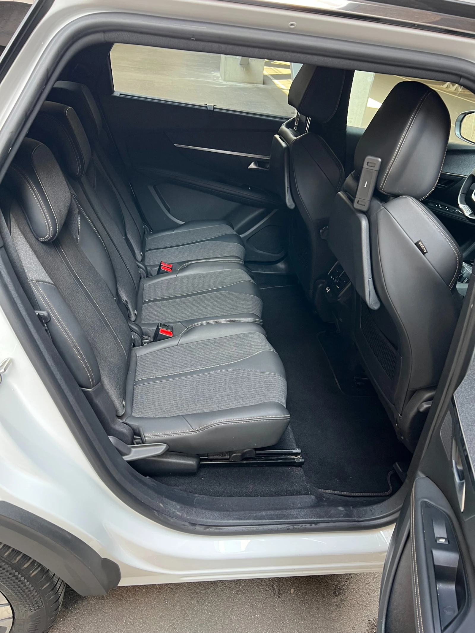 Peugeot 5008 GT LINE 1.5 BlueHDI 130 ЕАТ8 E6.2, снимка 10 - Автомобили и джипове - 53873816