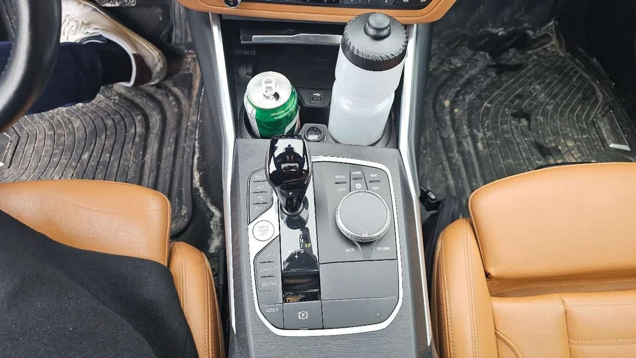 BMW 330 * 330i xDrive * CARFAX * ЦЕНА ДО БГ, снимка 15 - Автомобили и джипове - 53946487