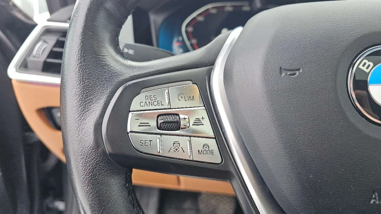 BMW 330 * 330i xDrive * CARFAX * ЦЕНА ДО БГ, снимка 13 - Автомобили и джипове - 53946487