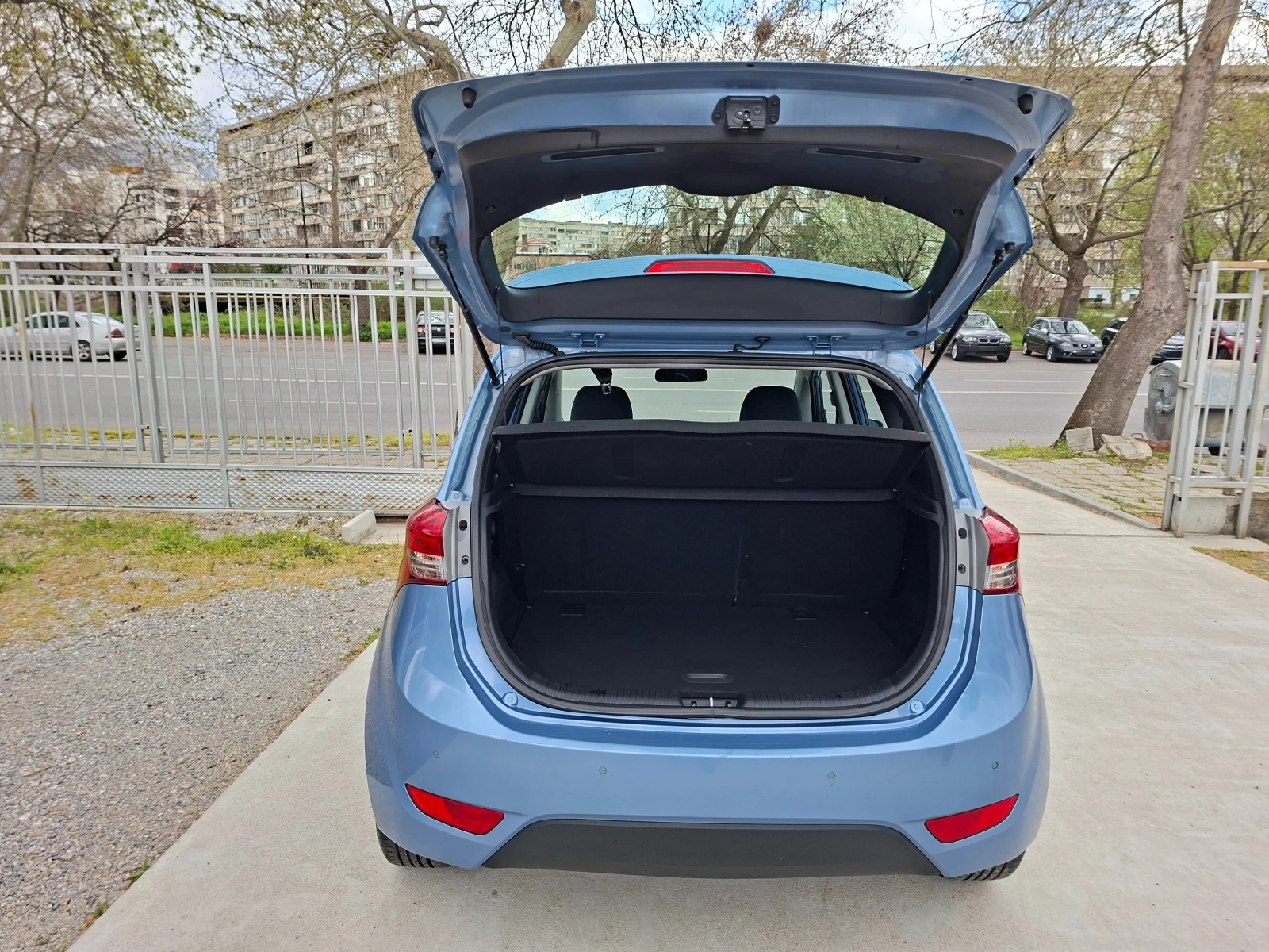 Hyundai Ix20 1.4/90кс, снимка 16 - Автомобили и джипове - 54147538