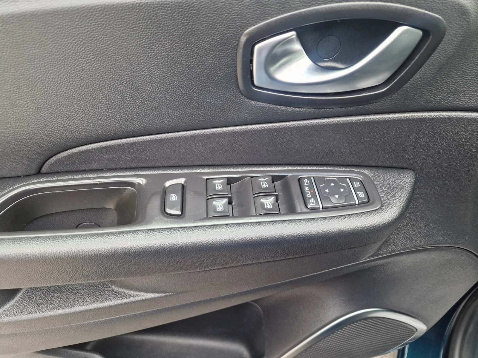 Renault Captur 1.2TCe-120�.�-LED PURE VISION | Mobile.bg � ����������� 12