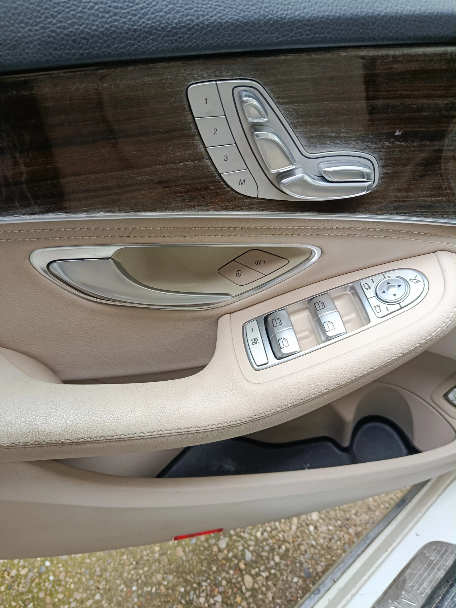 Mercedes-Benz C 300 4MATIC, снимка 6 - Автомобили и джипове - 54376319