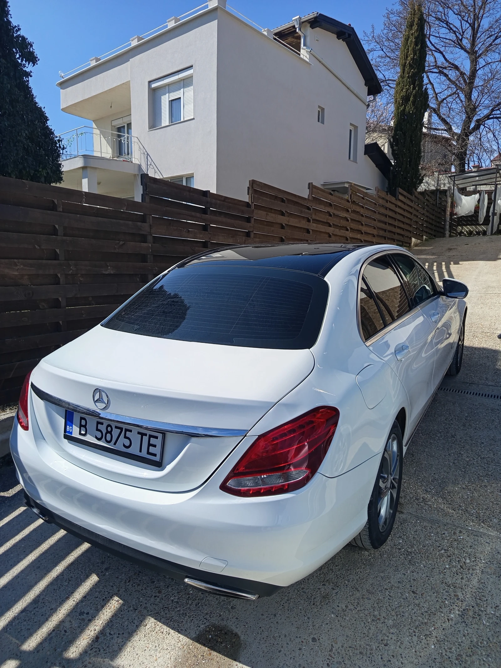Mercedes-Benz C 300 4MATIC, снимка 3 - Автомобили и джипове - 54376319