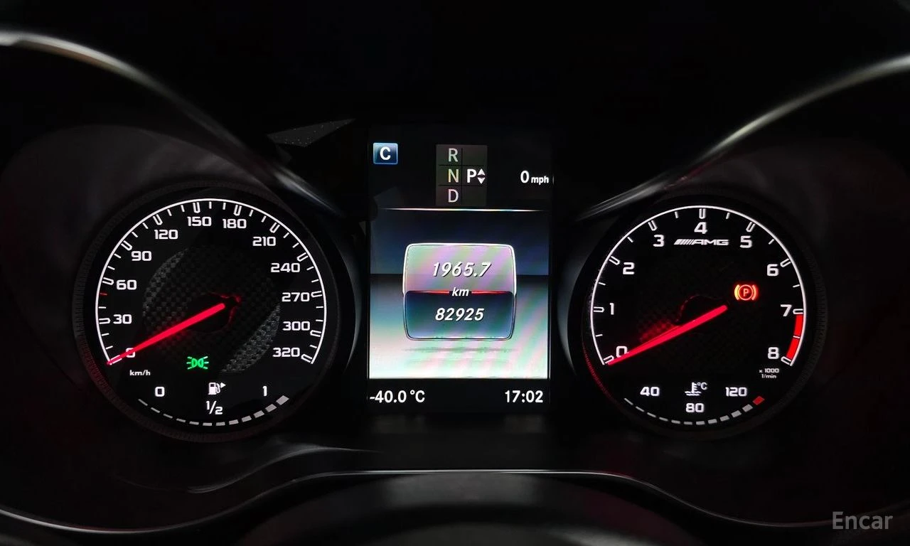 Mercedes-Benz C 63 AMG BURMASTER* ОБДУХ* 360* ПАНО* HEADUP* DISSTR, снимка 8 - Автомобили и джипове - 54387277