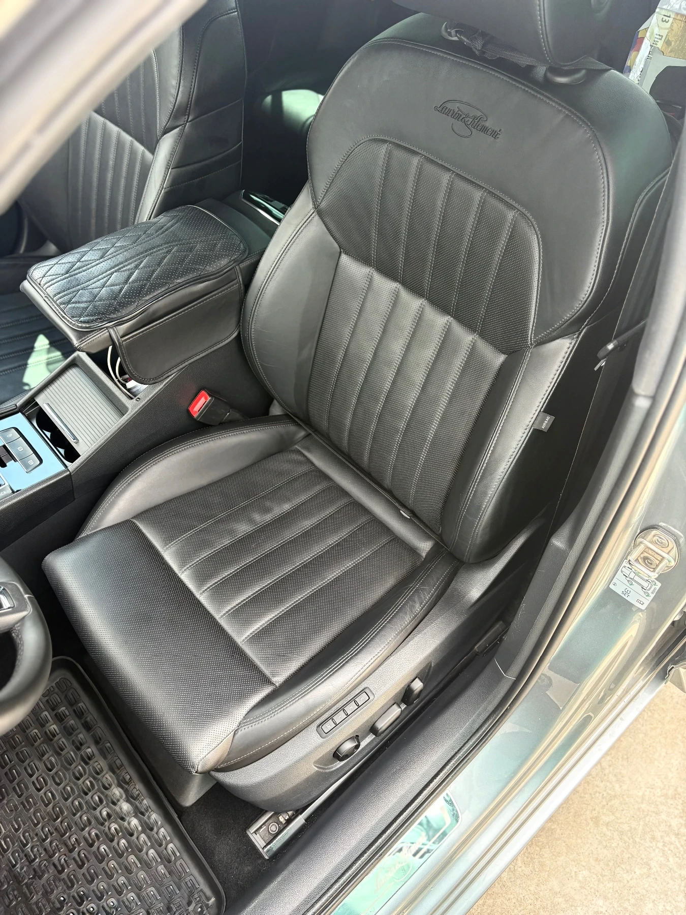 Skoda Superb Laurin & Klement  , снимка 6 - Автомобили и джипове - 54391011
