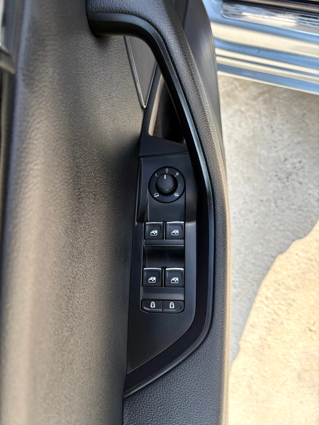 Skoda Superb Laurin & Klement  , снимка 13 - Автомобили и джипове - 54391011