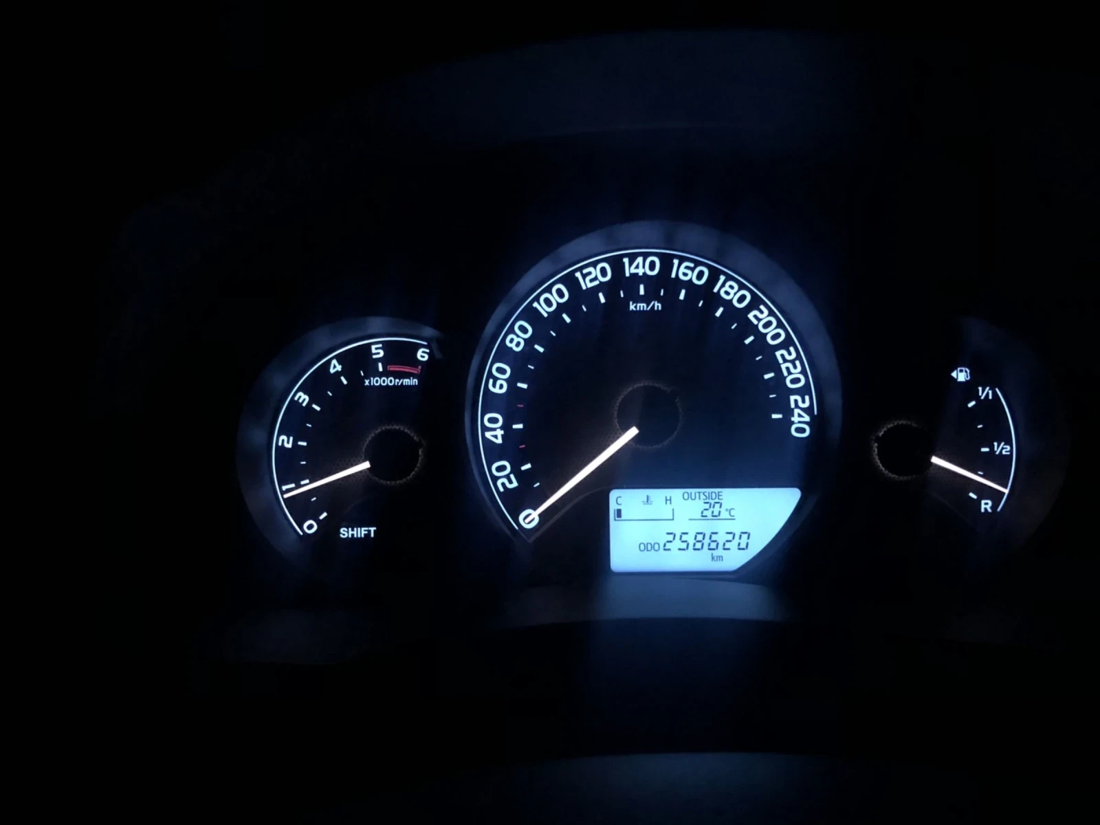 Toyota Corolla, снимка 8 - Автомобили и джипове - 54496099