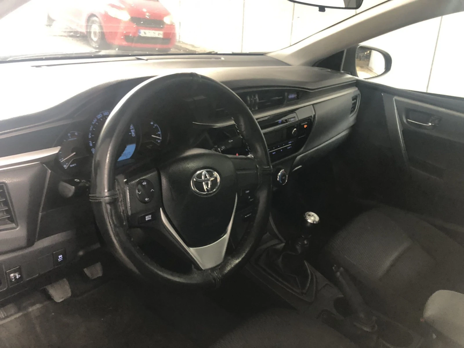 Toyota Corolla, снимка 7 - Автомобили и джипове - 54496099