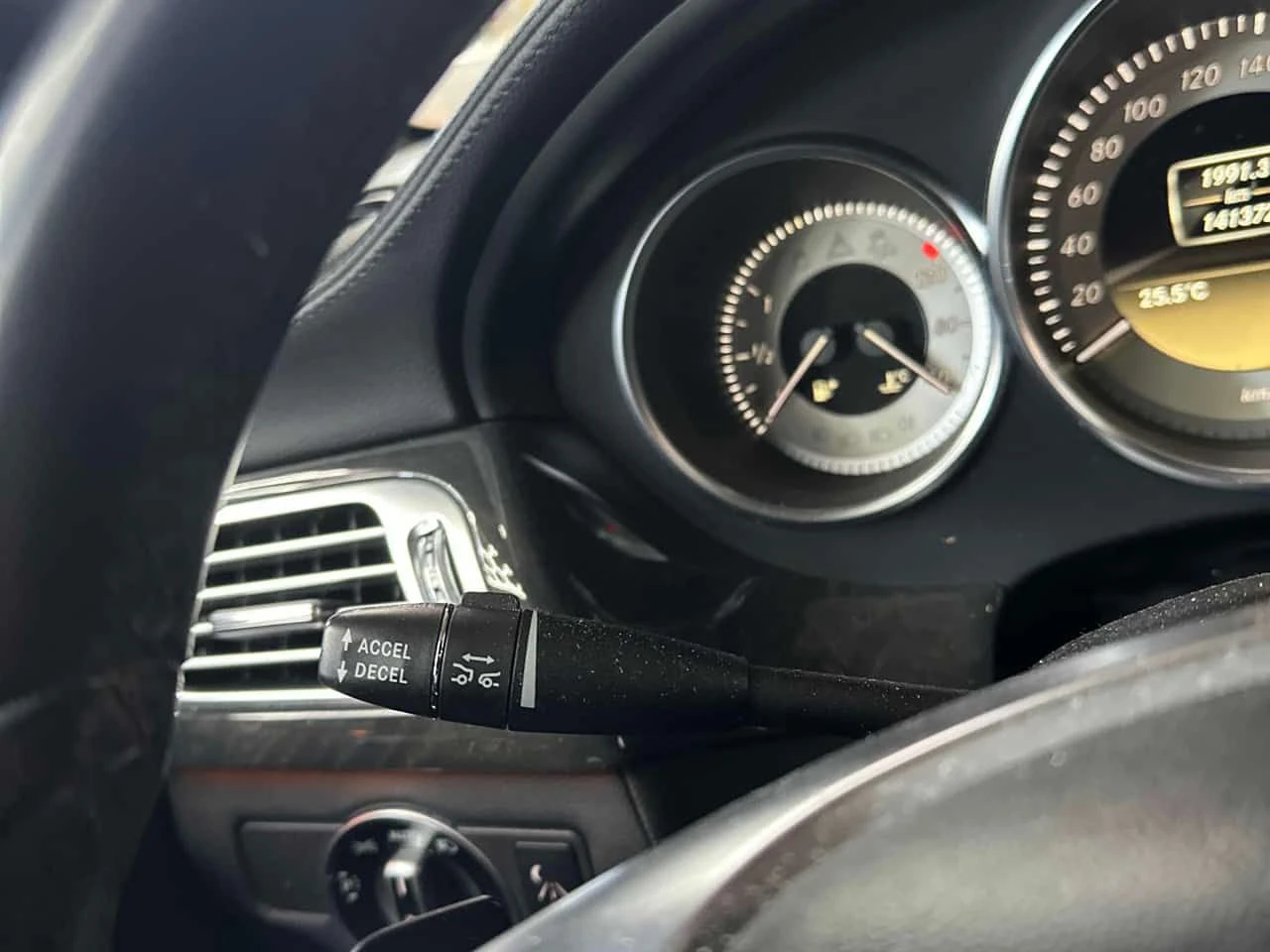 Mercedes-Benz CLS 550 CARFAX, снимка 15 - Автомобили и джипове - 54807435