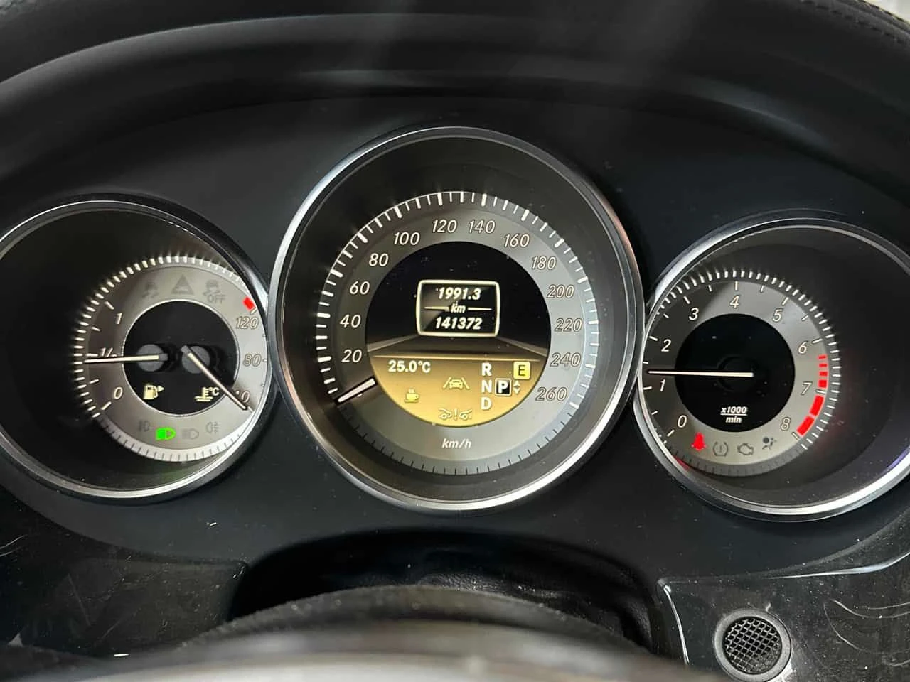 Mercedes-Benz CLS 550 CARFAX, снимка 8 - Автомобили и джипове - 54807435