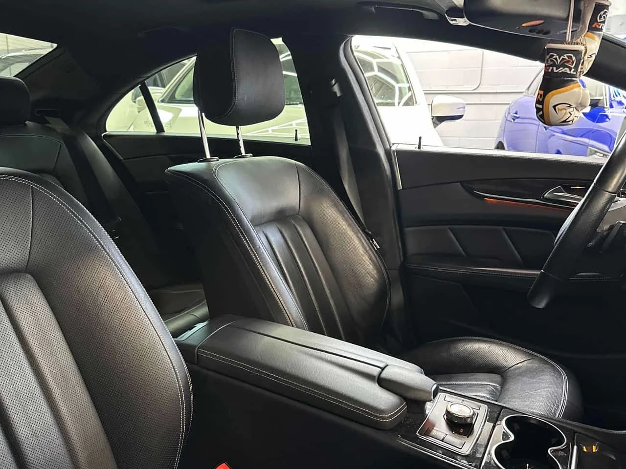 Mercedes-Benz CLS 550 CARFAX, снимка 14 - Автомобили и джипове - 54807435
