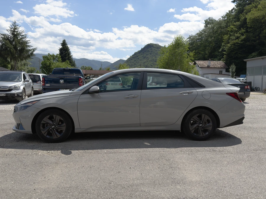 Hyundai Elantra EXL 2021.г Перфектна, снимка 2 - Автомобили и джипове - 55175423