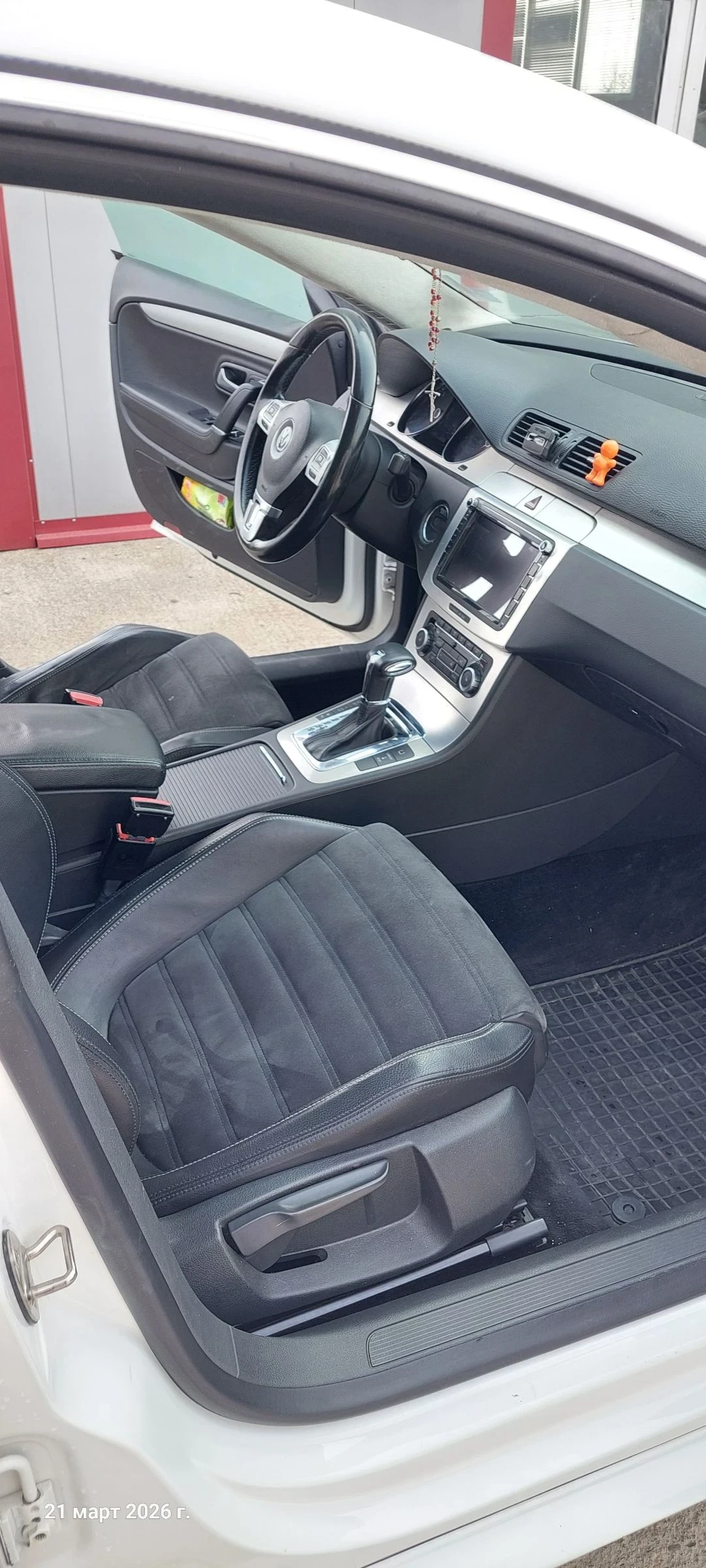 VW CC 2.0 TDI, снимка 9 - Автомобили и джипове - 55195280