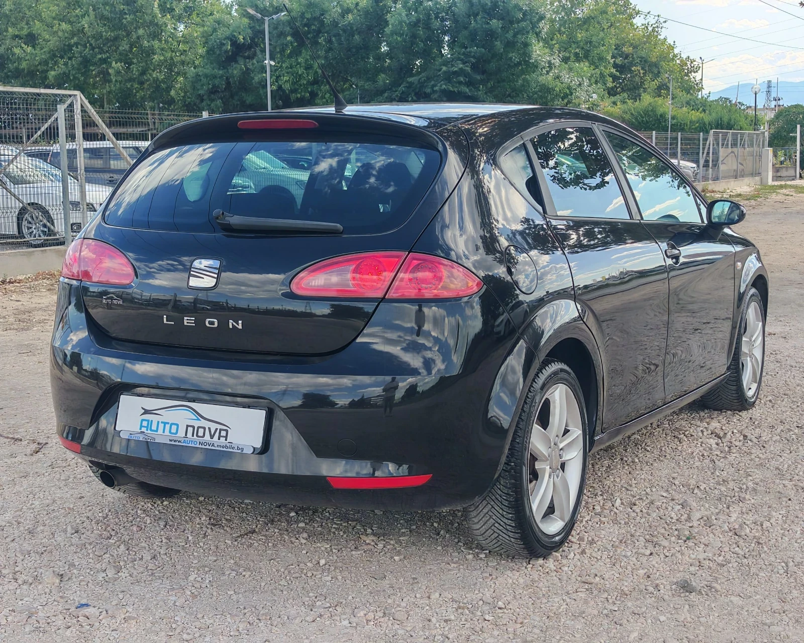Seat Leon 1.9 105 К.С. ДИЗЕЛ! , снимка 5 - Автомобили и джипове - 55285639