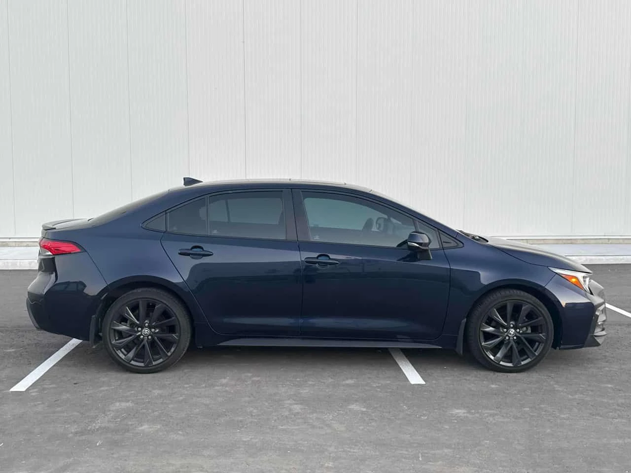 Toyota Corolla * CVT * АВТОКРЕДИТ БЕЗ ПЪРВОНАЧАЛНА ВНОСКА* , снимка 3 - Автомобили и джипове - 55309715