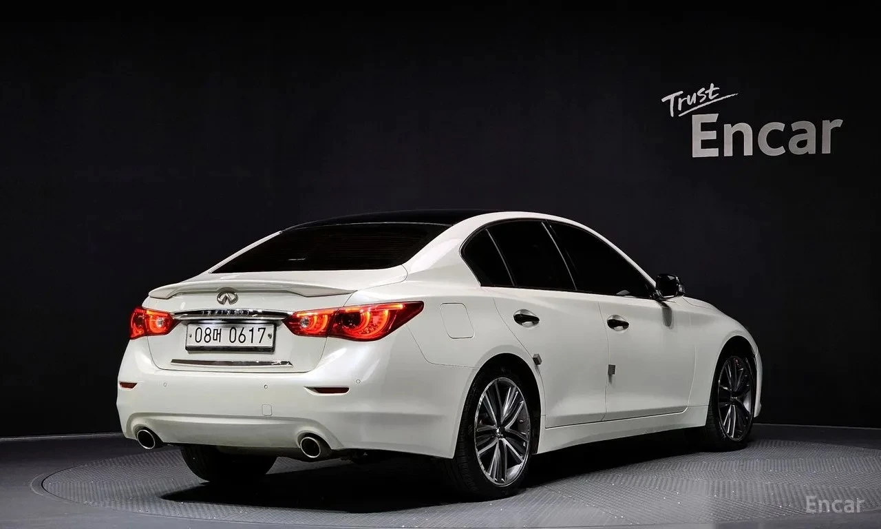 Infiniti Q50 * 2 КЛЮЧА * ПОДГРЕВ * ШИБИДАХ * , снимка 2 - Автомобили и джипове - 55409203