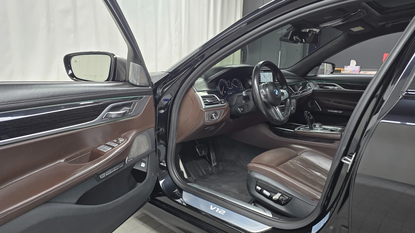 BMW 760 L V12 xDrive * TOP FULL , снимка 9 - Автомобили и джипове - 55472084