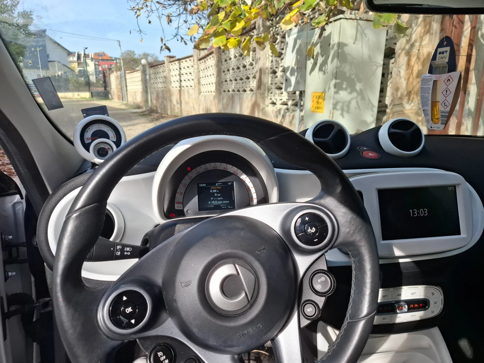 Smart Forfour EQ, снимка 6 - Автомобили и джипове - 55732602