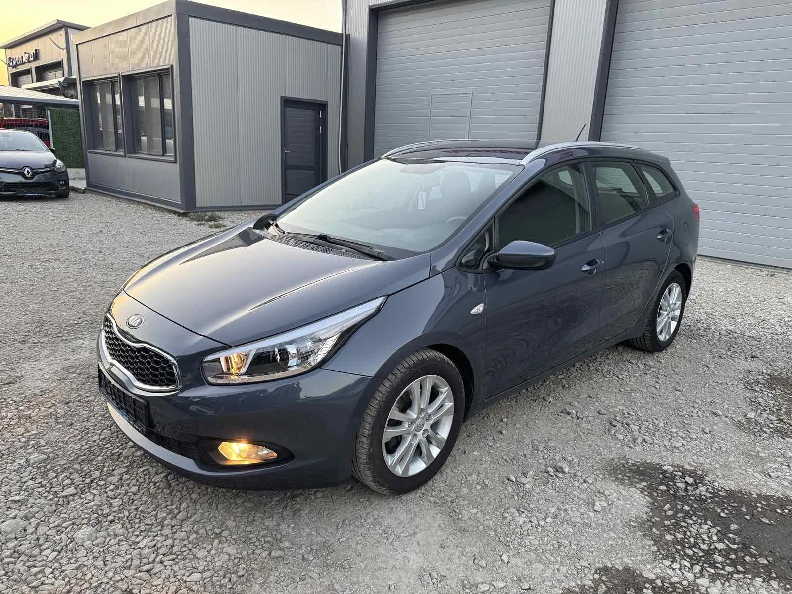 Kia Ceed 1.6BENZIN* KLIMA* TOP* 6SPEED* EVRO5, снимка 6 - Автомобили и джипове - 55931327