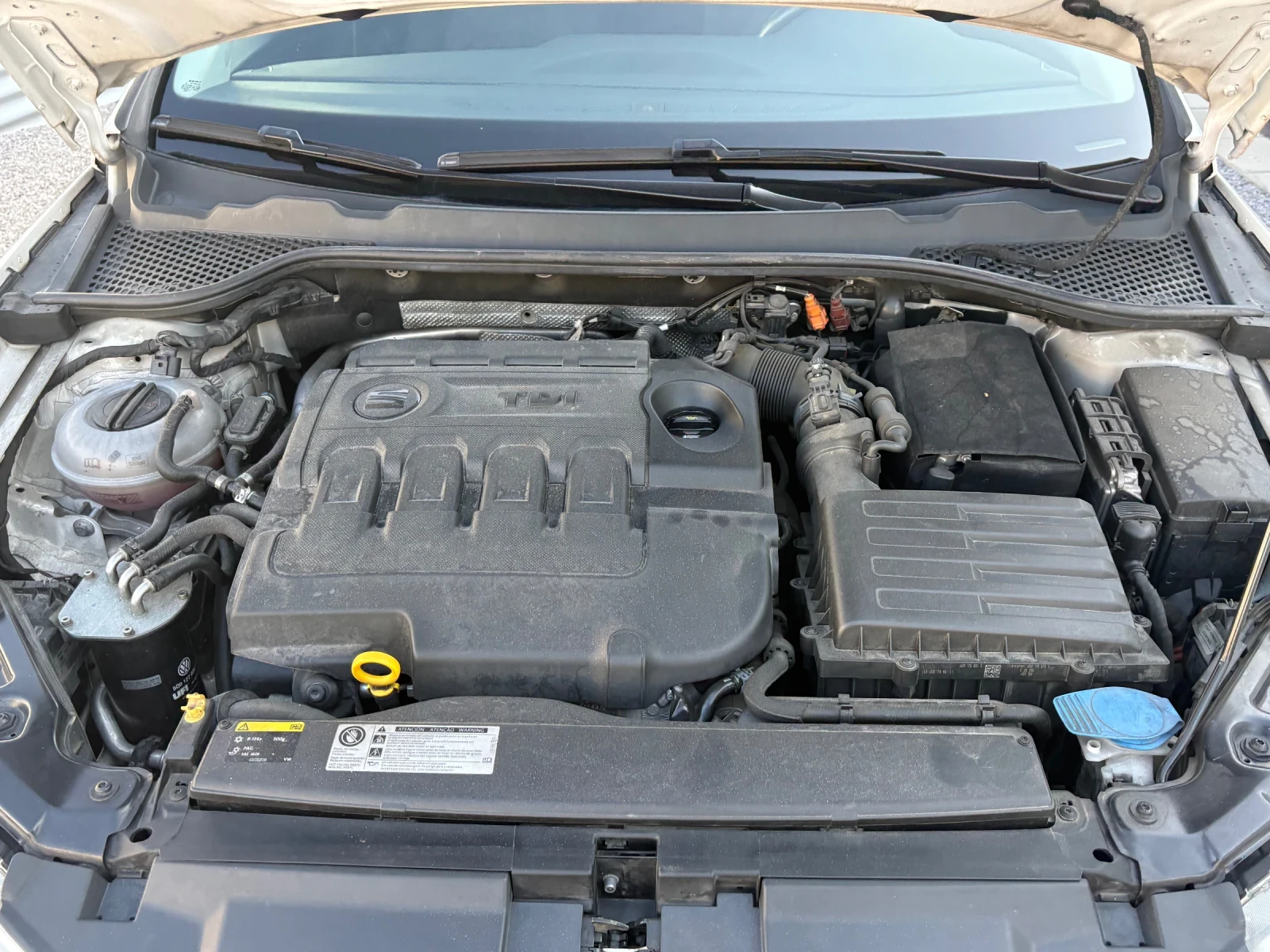 Seat Leon 1.6TDI-117000км., снимка 17 - Автомобили и джипове - 56010868